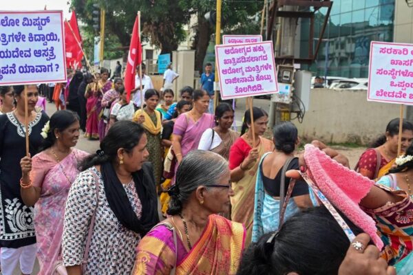 CPI(M) threatens to intensify protest against government’s decision to allow private medical colleges to use public healthcare centers