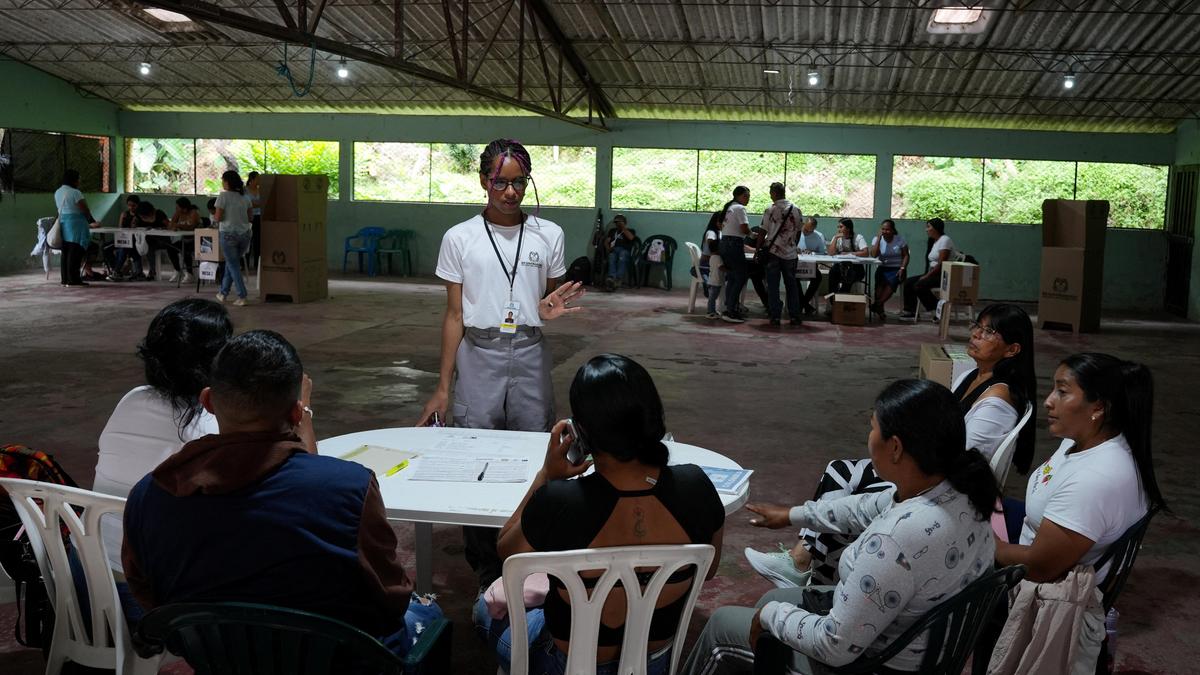 Colombia chooses President amid surge in guerrilla violence